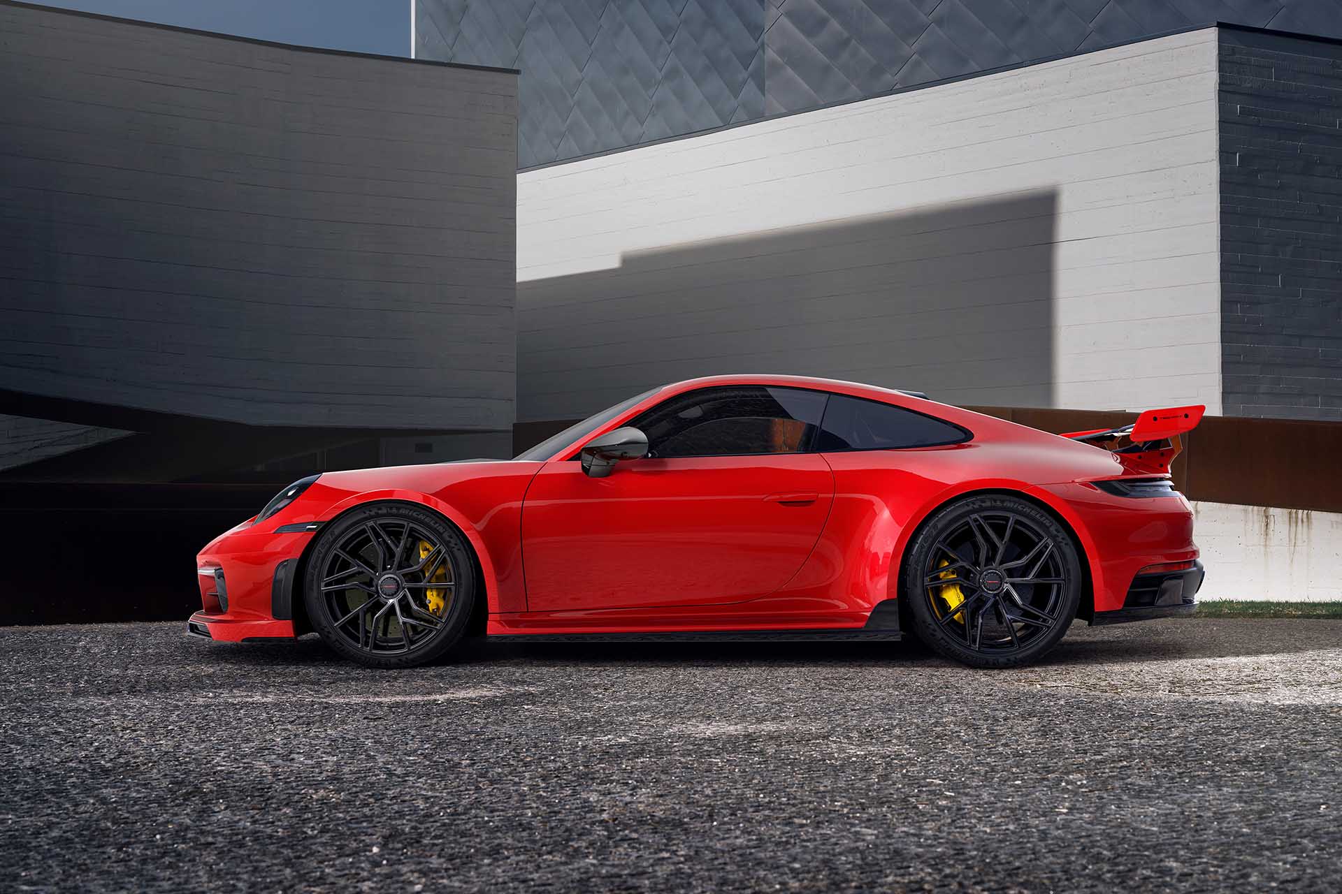 TechArt Porsche 911 GTS-1