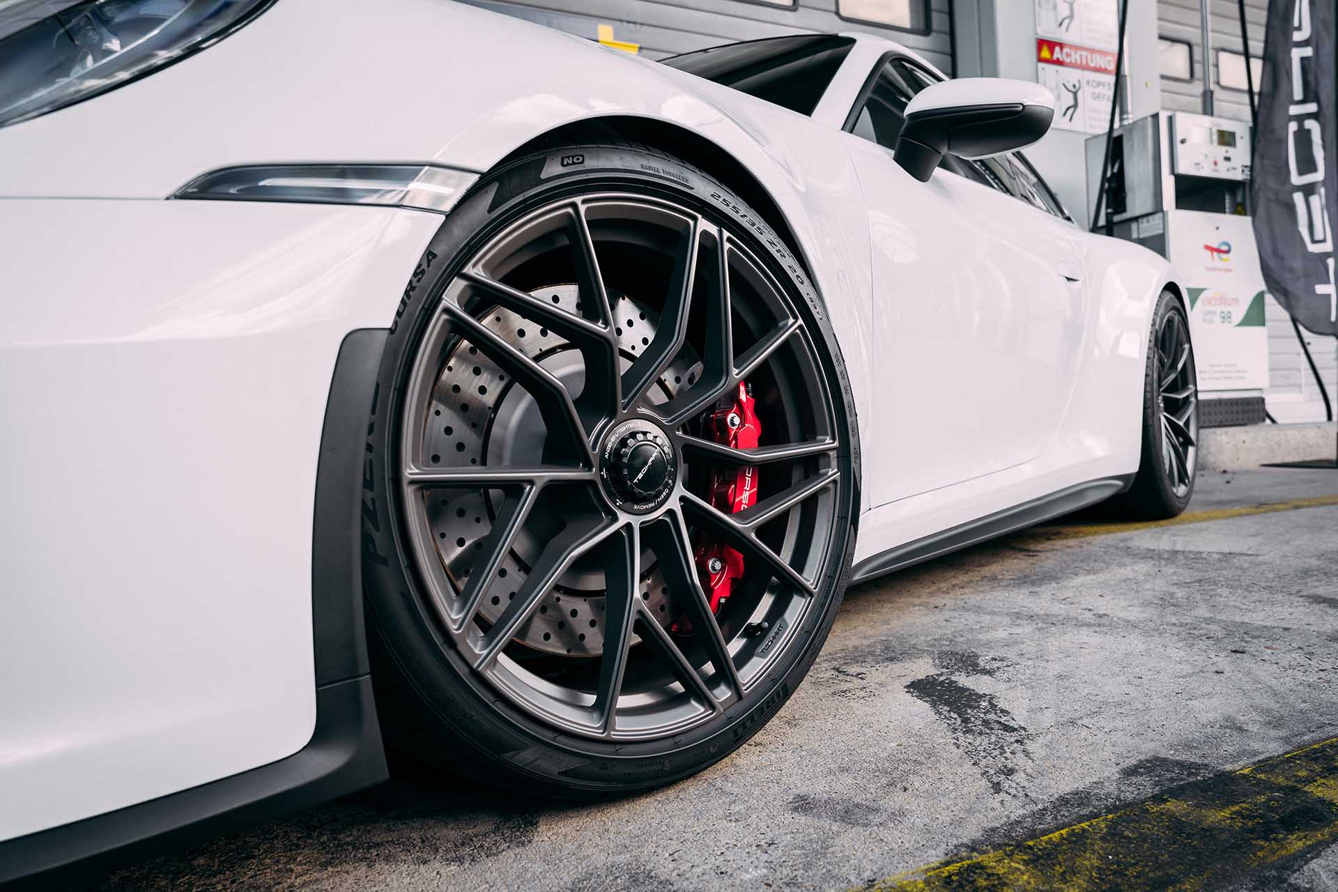 TechArt Porsche 911 GTS-2