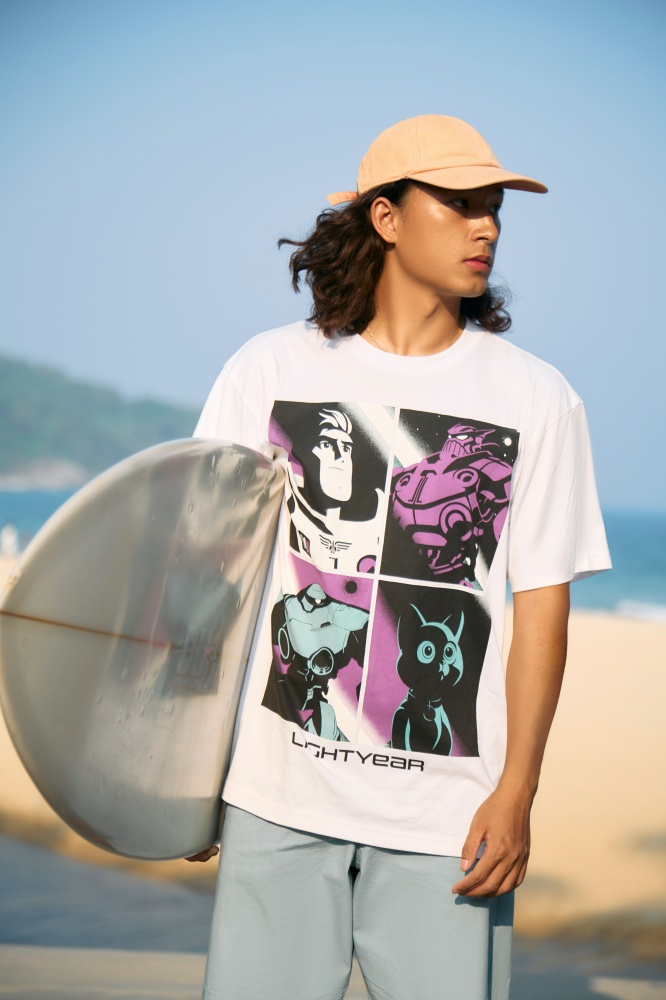 《巴斯光年》、《六人行》及《小小兵》等神作都來了！ Gap 9 大聯名 T 一次集結登場！
