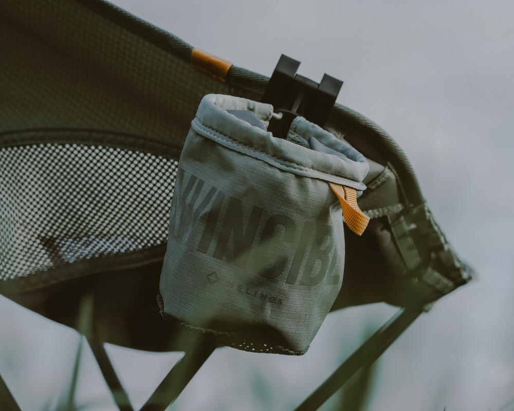 露營踏青、居家擺設都潮翻！INVINCIBLE  攜手韓國專業戶外品牌 Helinox 首度推出聯名系列！