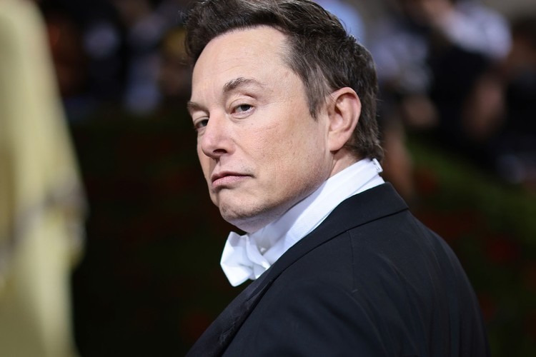 不能只有我看到！Elon Musk「裸照」被瘋傳，本人親自回應網友的嘲笑！