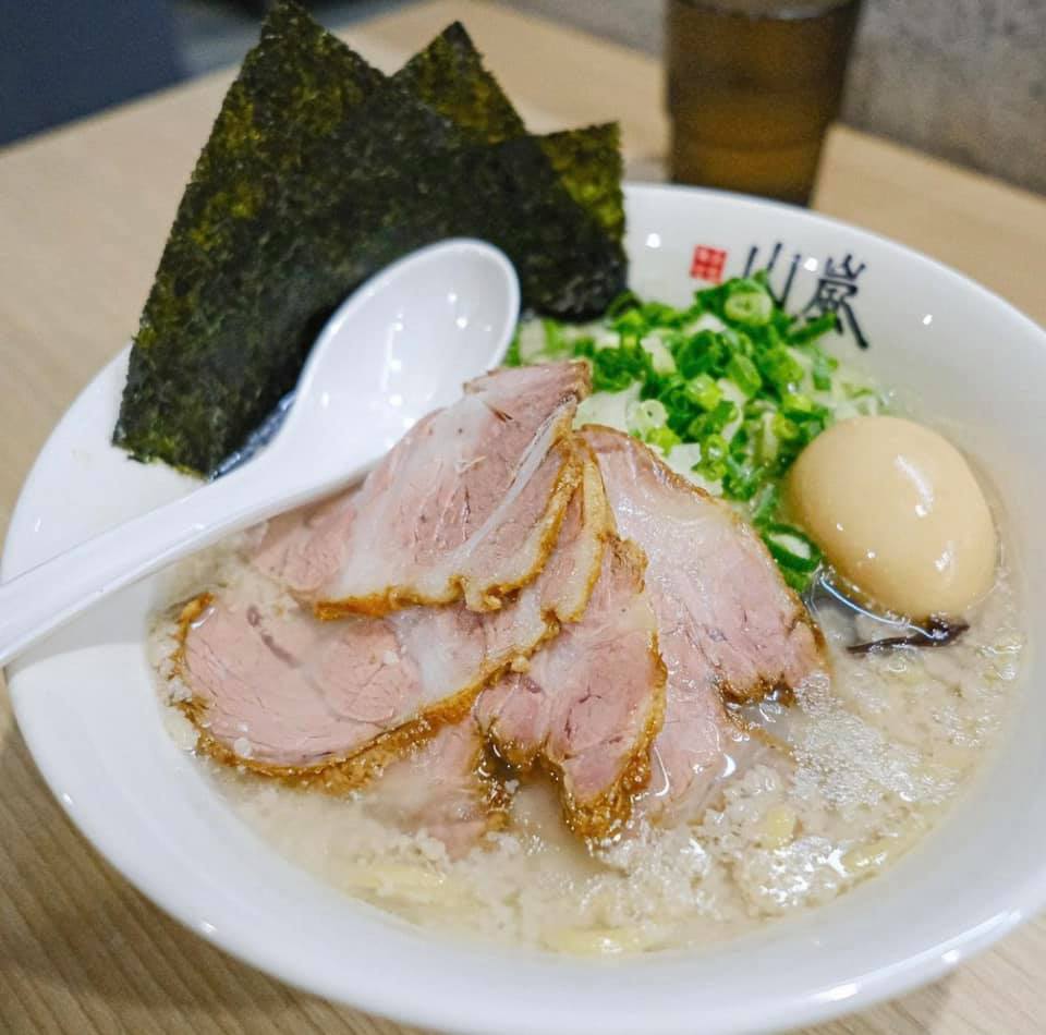 新手拉麵控防踩雷「必吃攻略」５選！微排隊、大眾口味、副餐多樣化