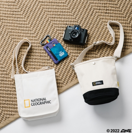 摩曼頓陪你玩到開學！夏天必備涼鞋、包包都為你準備好了，新學期就當班上最潮那一位！