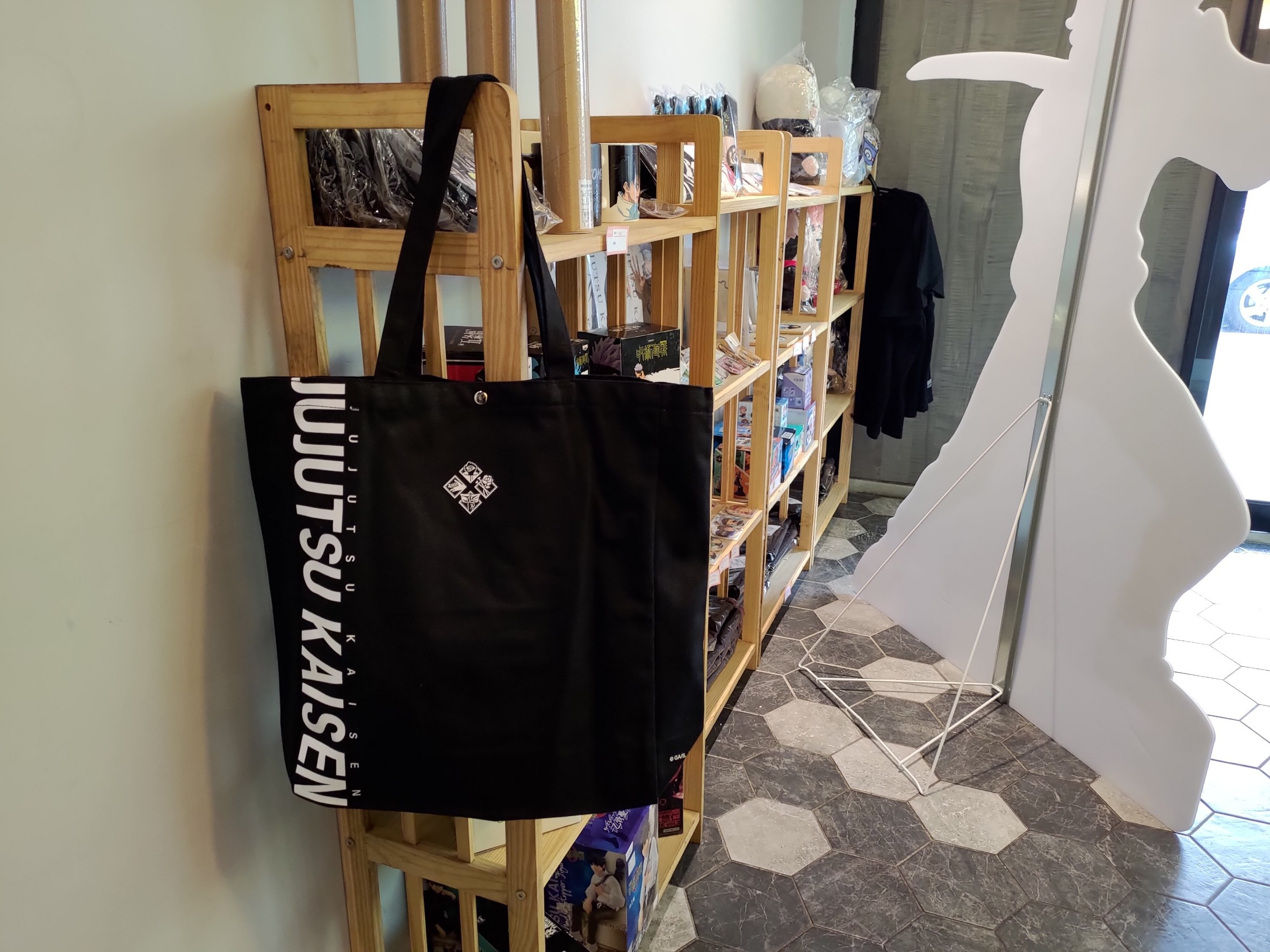 FANFANS CAFÉ 動漫主題餐廳 「咒術迴戰 0｣插旗台中逢甲，品嘗純愛力量還能領域展開！