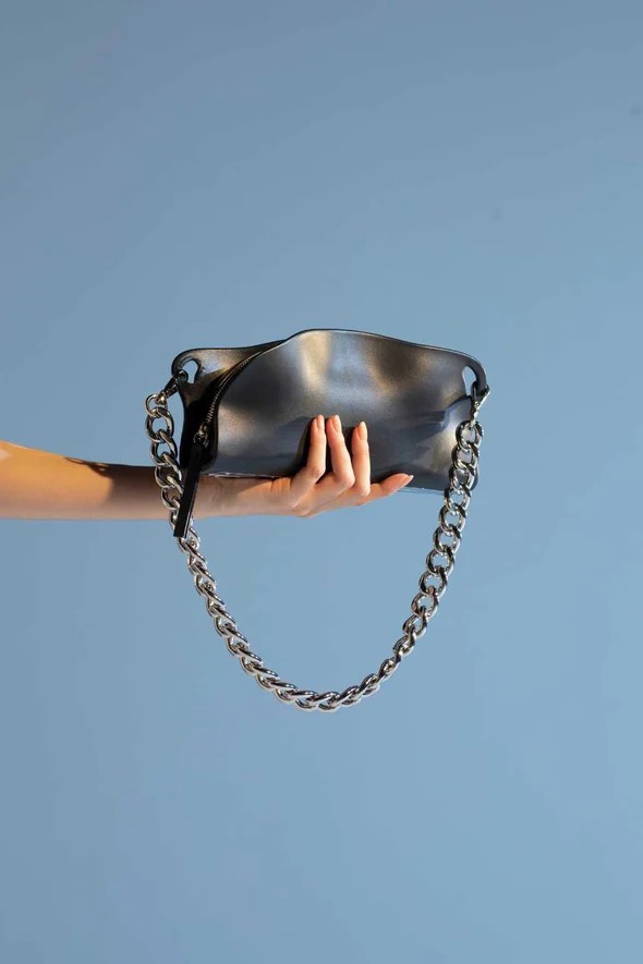 大獲好評！奧地利時尚品牌 Published By 黑魂版本「MAYZIE BAG」包袋正式上架