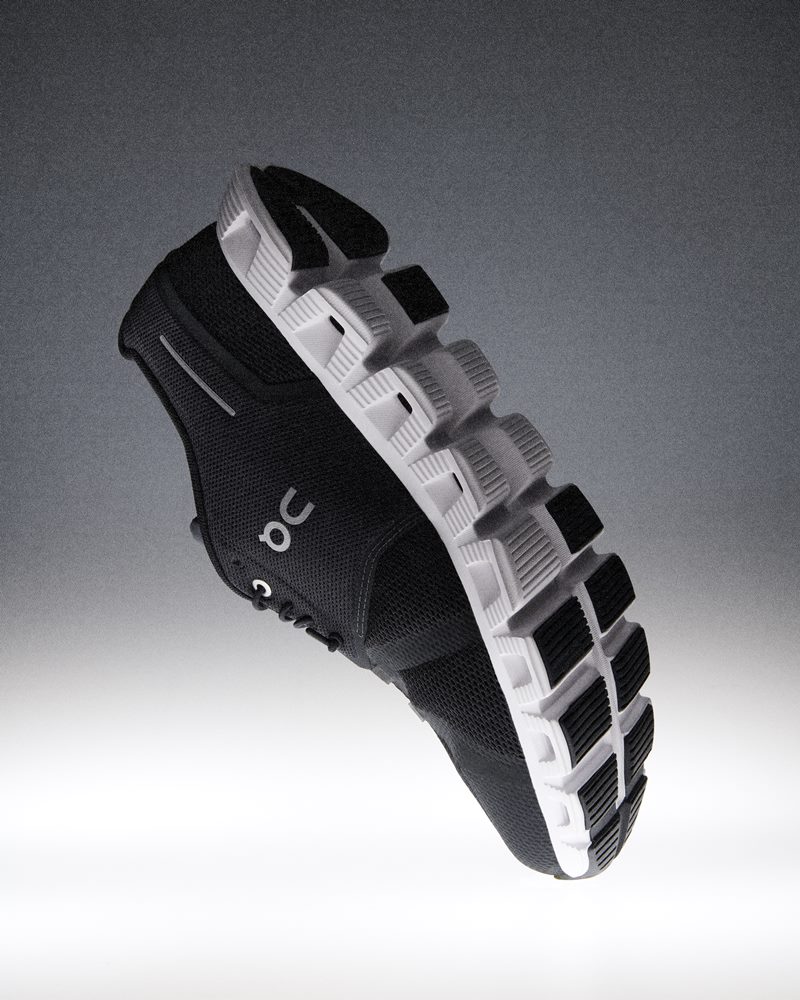 「球王費德勒」愛到親自設計研發！瑞士 On 昂跑 Cloud 5 時尚登台，雲端緩衝科技兼具外型與舒適！