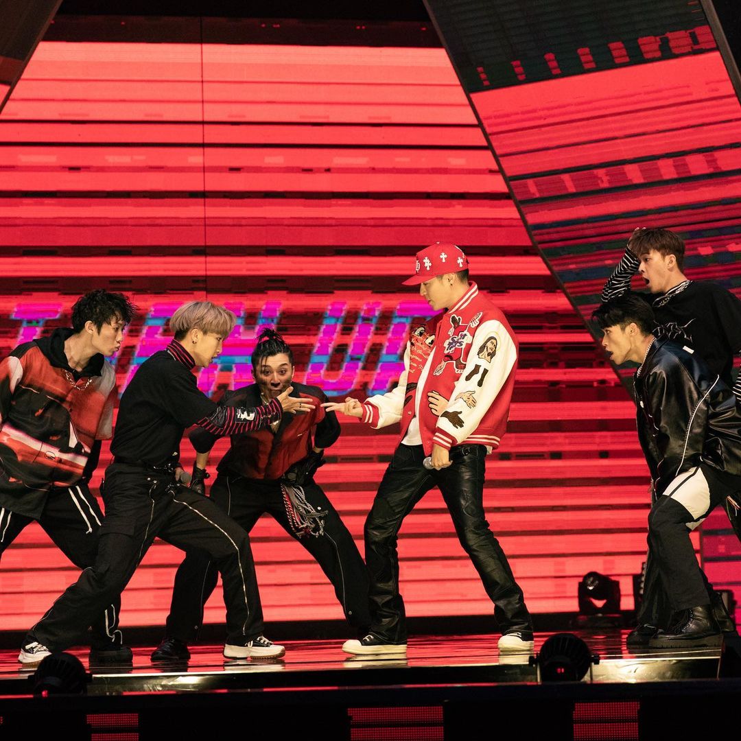 原子少年爆紅！演唱會剛結束再接 7 位數代言　要求粉絲不要做這件事「真的很危險」