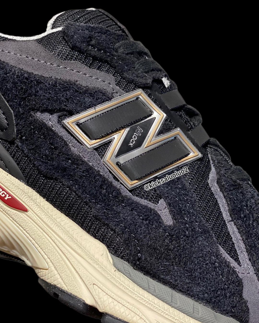 家族新成員！New Balance 1906D「Protection Pack」首度亮相，粗獷細節迷人滿分！