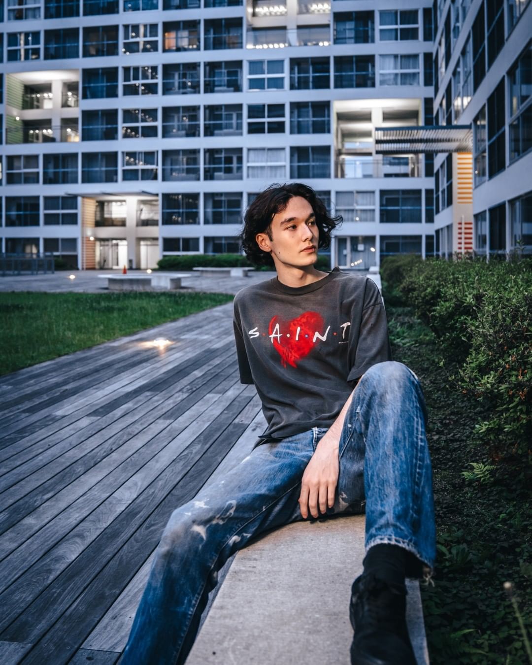 拼貼圖像、舊化工藝！河村康辅 x SAINT Mxxxxxx 聯乘系列即將發佈