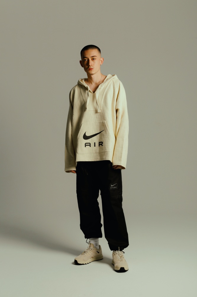 台灣販售預告｜粉色倒勾你能閃？ Stüssy x Nike Air Max 2013 三色及服飾系列登台！