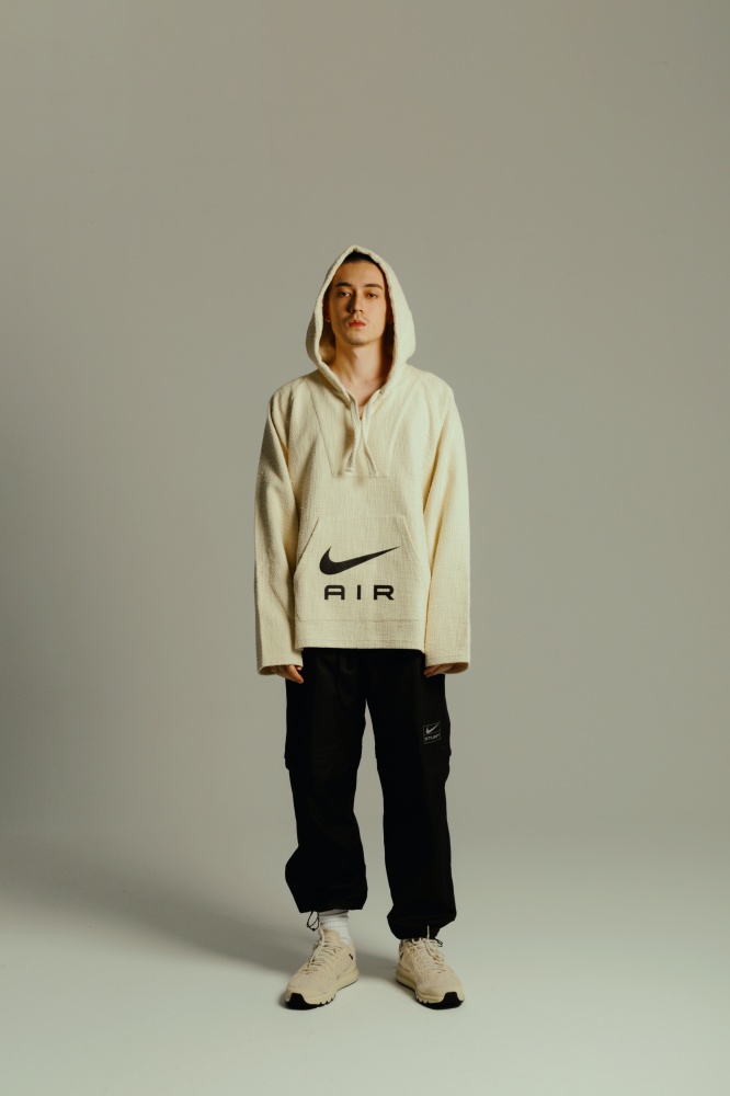 台灣販售預告｜粉色倒勾你能閃？ Stüssy x Nike Air Max 2013 三色及服飾系列登台！