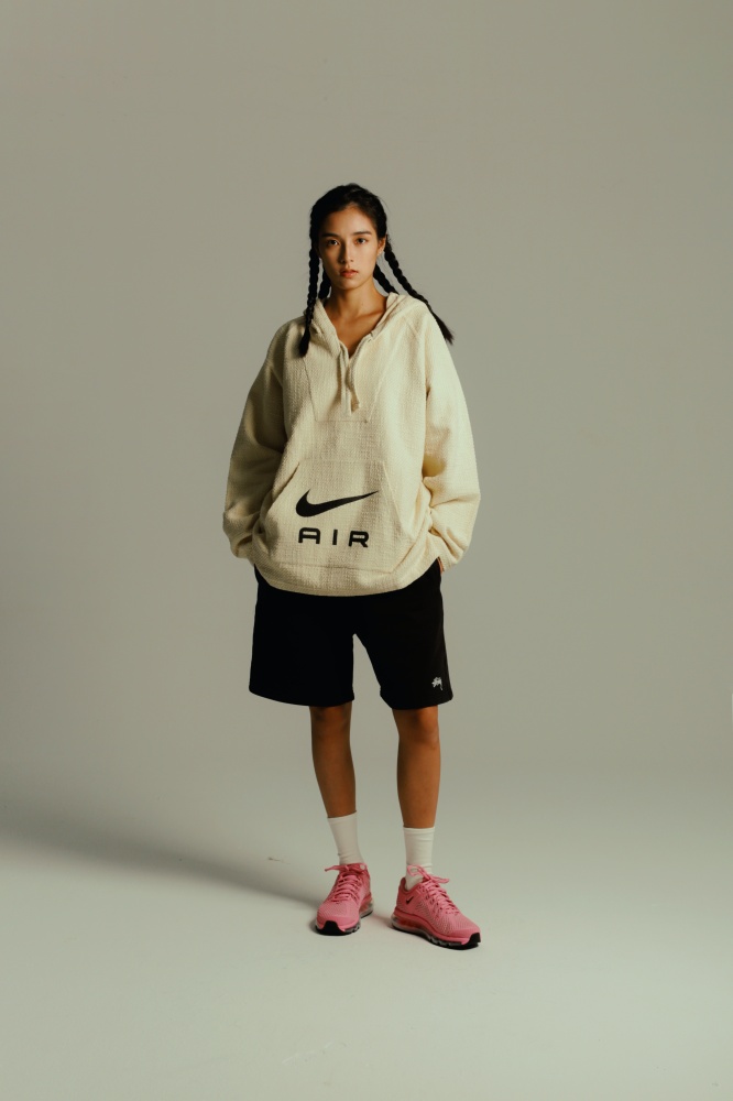 台灣販售預告｜粉色倒勾你能閃？ Stüssy x Nike Air Max 2013 三色及服飾系列登台！