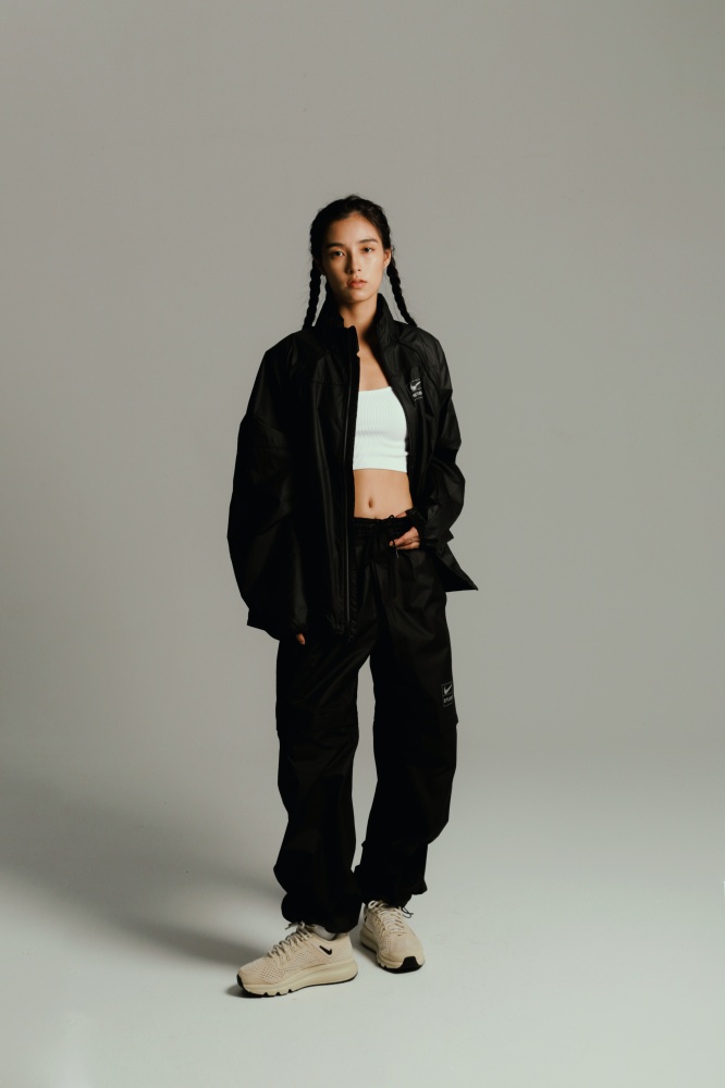 台灣販售預告｜粉色倒勾你能閃？ Stüssy x Nike Air Max 2013 三色及服飾系列登台！