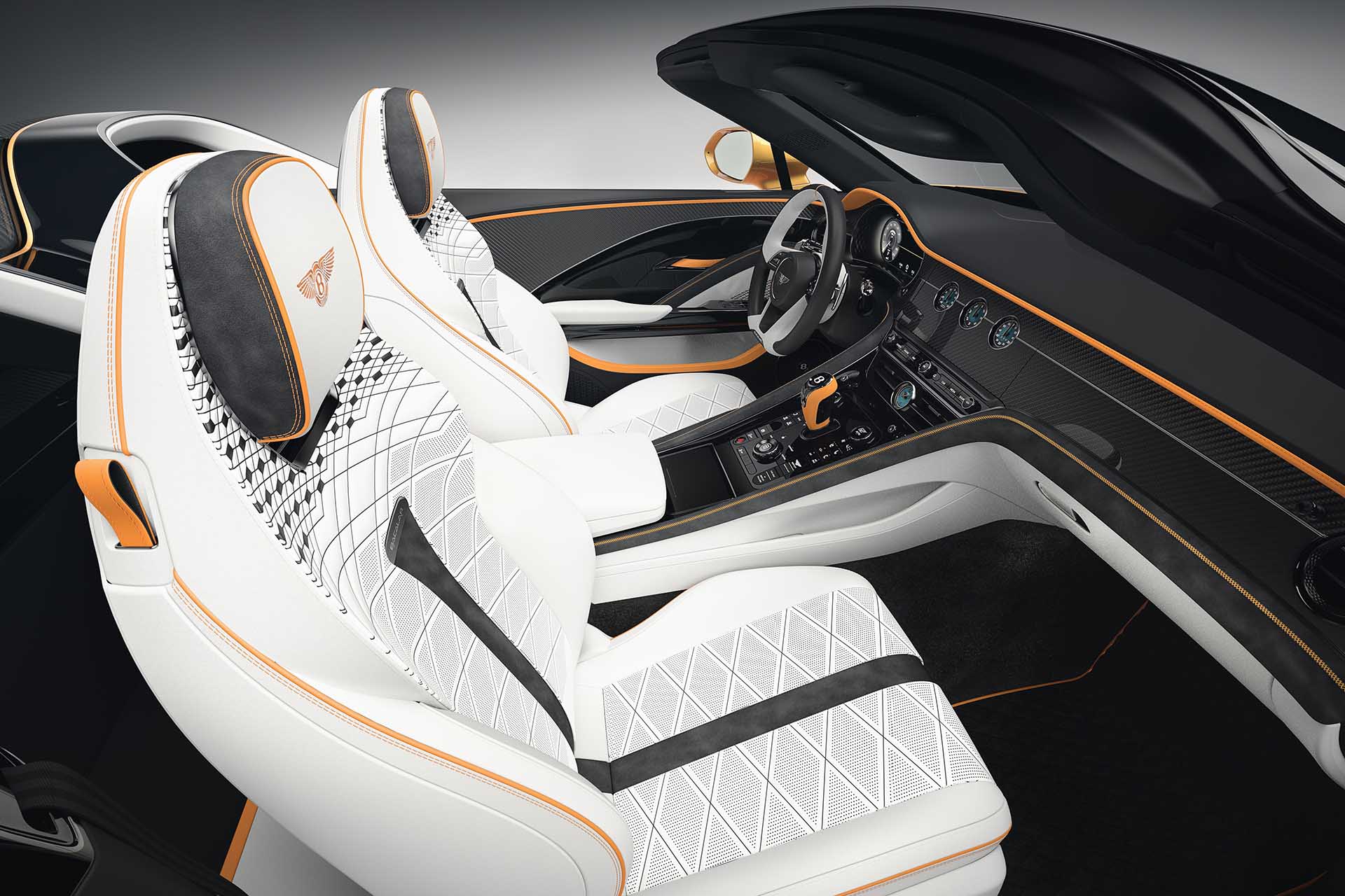 沒搶到 12 席 Mulliner Bacalar？沒問題～ Bentley 還有續作等著上架！