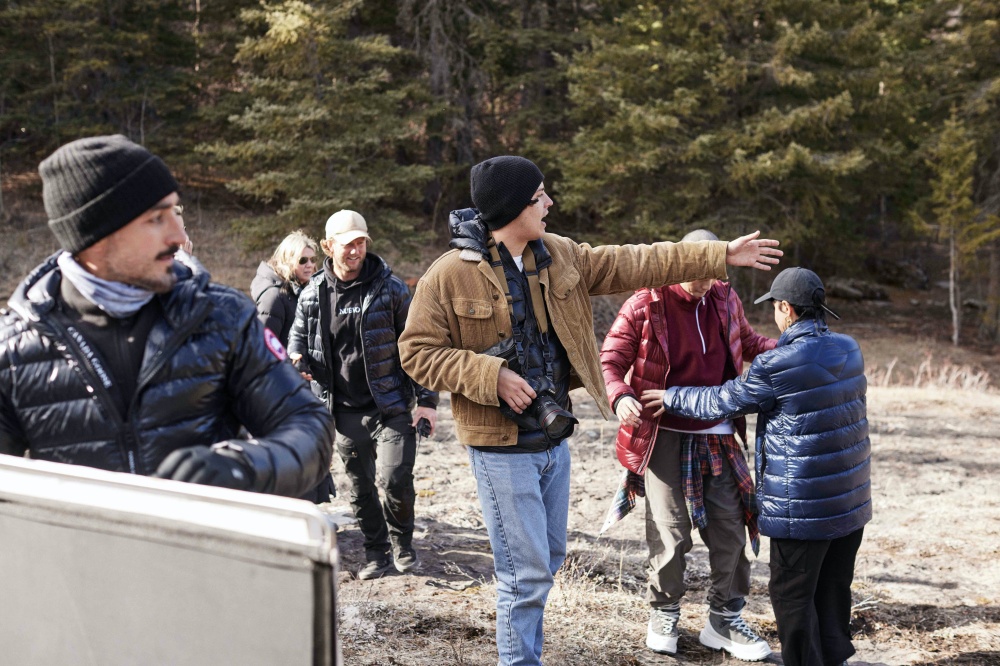 「寇弟」Cole Sprouse 再次掌鏡！ CANADA GOOSE 2022 秋冬大片展現洛磯山脈的瑰麗美景