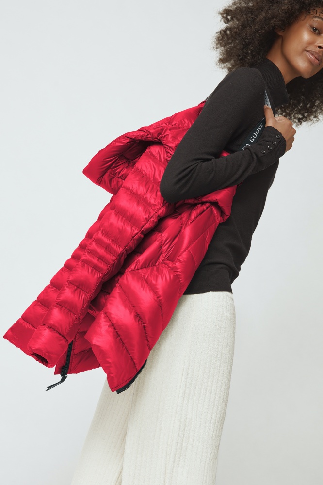 「寇弟」Cole Sprouse 再次掌鏡！ CANADA GOOSE 2022 秋冬大片展現洛磯山脈的瑰麗美景