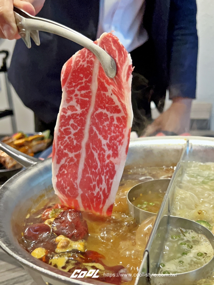 王品青花驕不只吃得香，更攜手冠軍香水打造「麻辣鍋聯名香露」，8/9 插旗桃園全台釋香