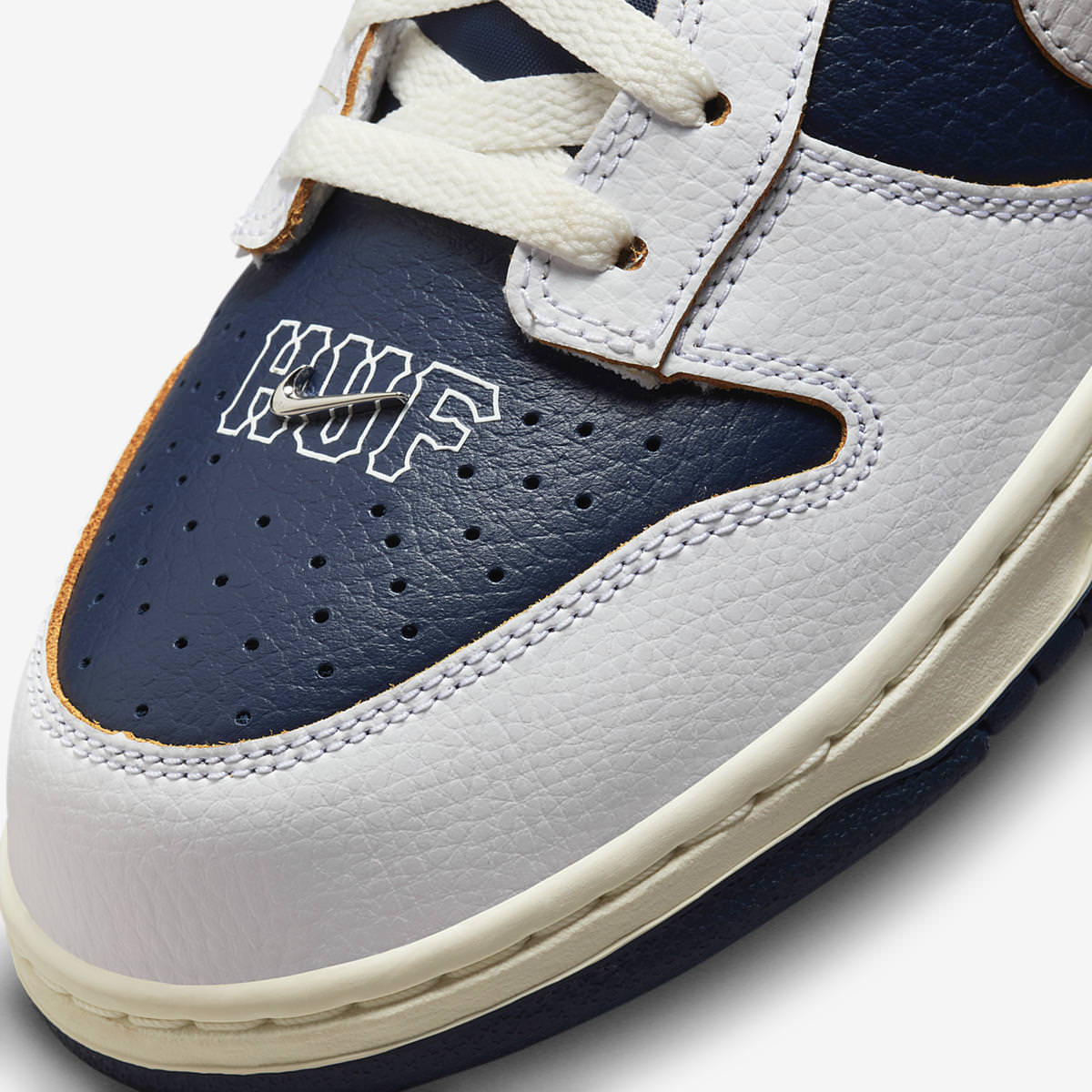 誠意十足的燙手好料！HUF x Dunk Low SB 