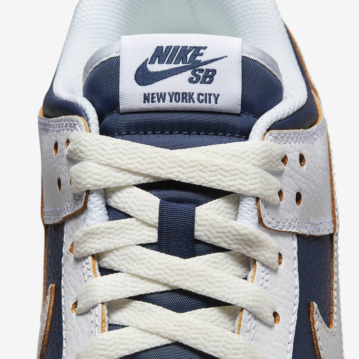 誠意十足的燙手好料！HUF x Dunk Low SB 
