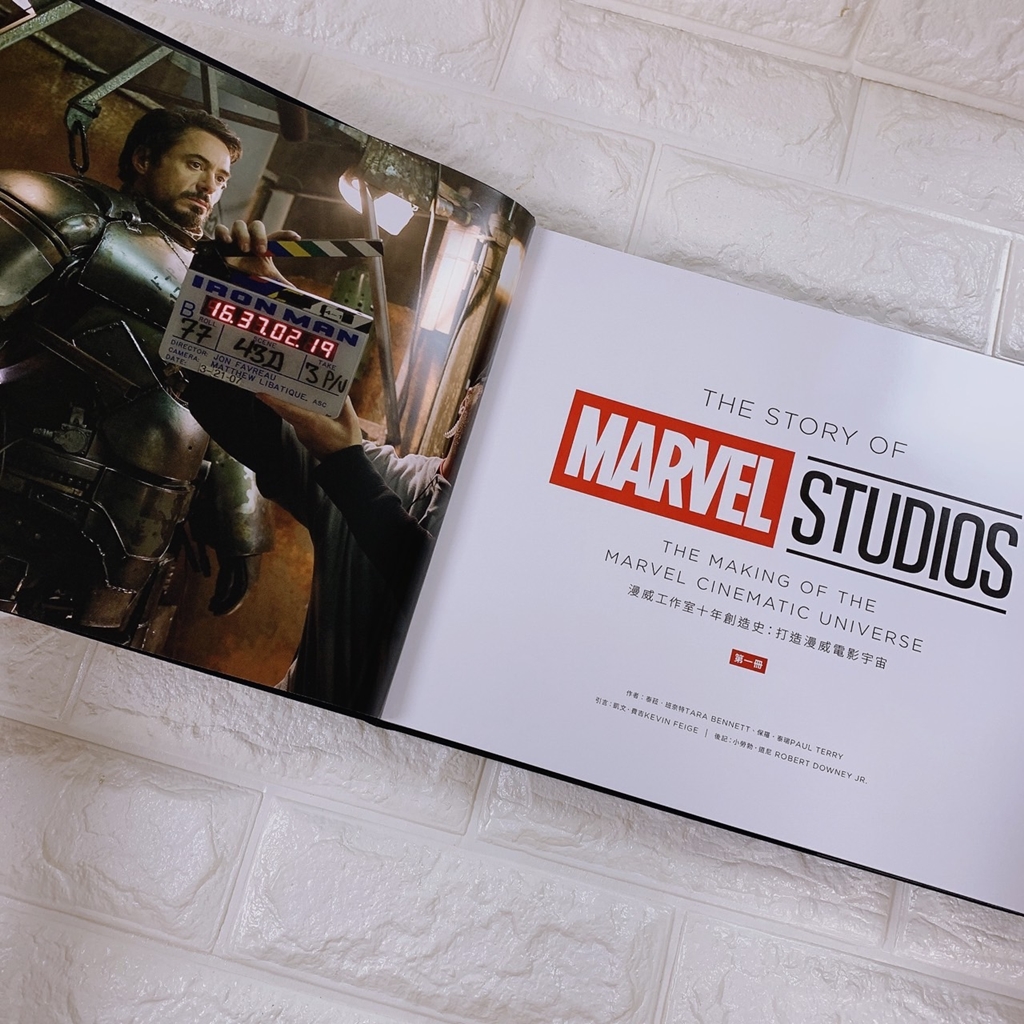 《漫威工作室十年創造史：打造漫威電影宇宙》集結 23 部大作，一次公開本世紀最具代表性的時代紀錄！