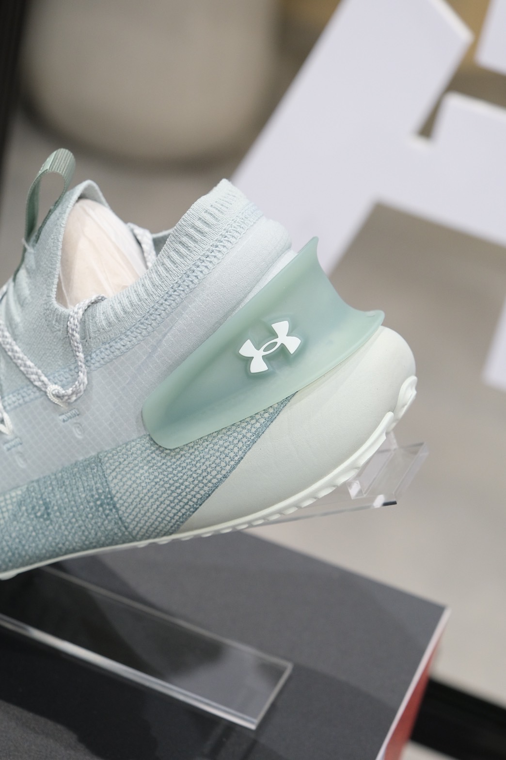 胡宇威化身潮跑大使，UA「HOVR Phantom 3」城市跑鞋潮流登場！運動路跑也能帥氣有型！