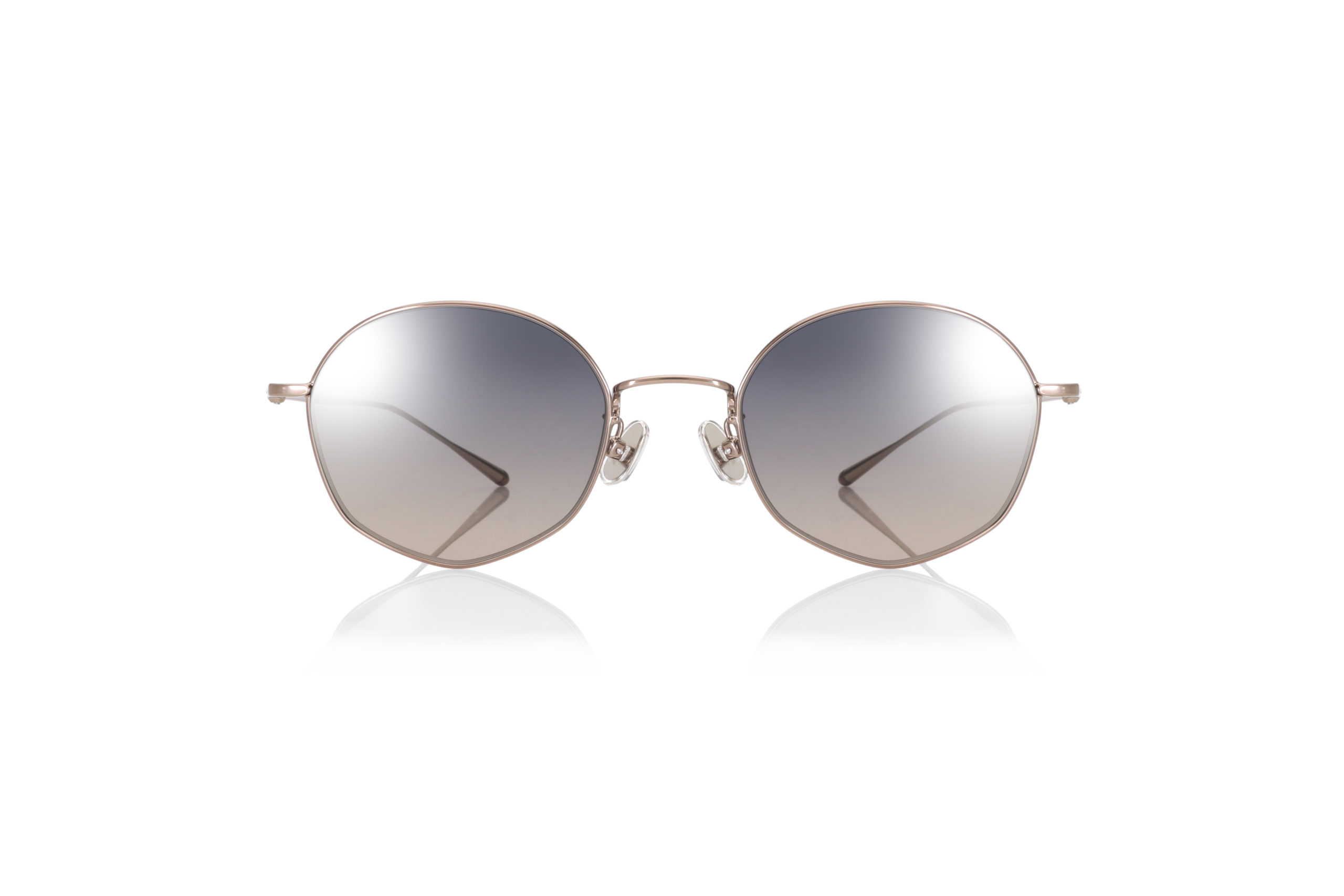 墨鏡控必敗款！JINS不挑臉型百搭「錐形框」戴上秒增時尚感室內室外一鏡搞定