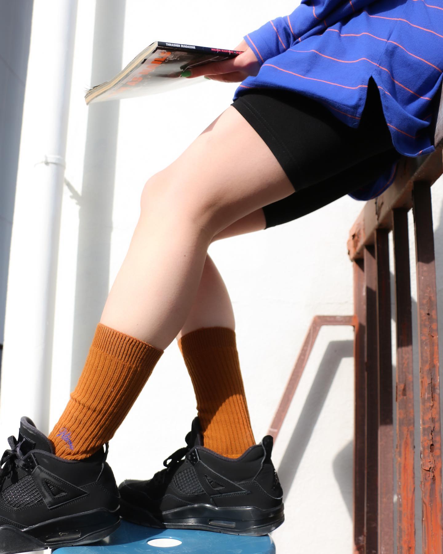 襪子也是 2022 夏季重要的穿搭利器！3 款舒適有型中筒襪推薦