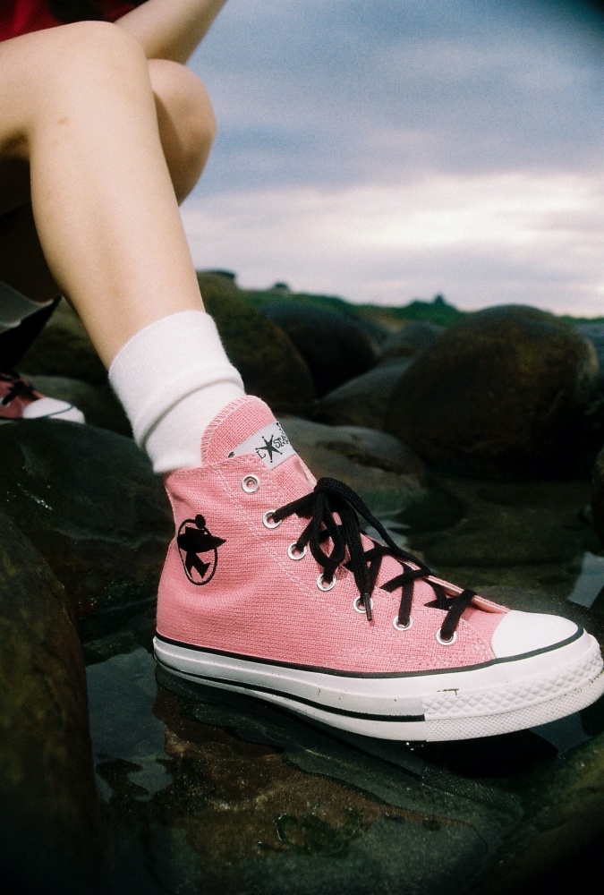 台灣販售預告｜粉好看！ Stüssy x Converse 全新 Chuck 70 Hi 聯乘鞋款限量登台！