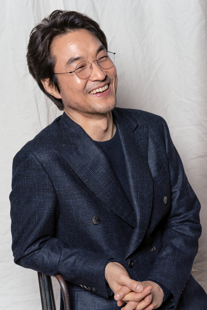 盤點 9 位韓星演員「出道前職業」！表藝珍曾是大韓航空空姐，「他」不僅背景超狂，更是身價破億的富二代！