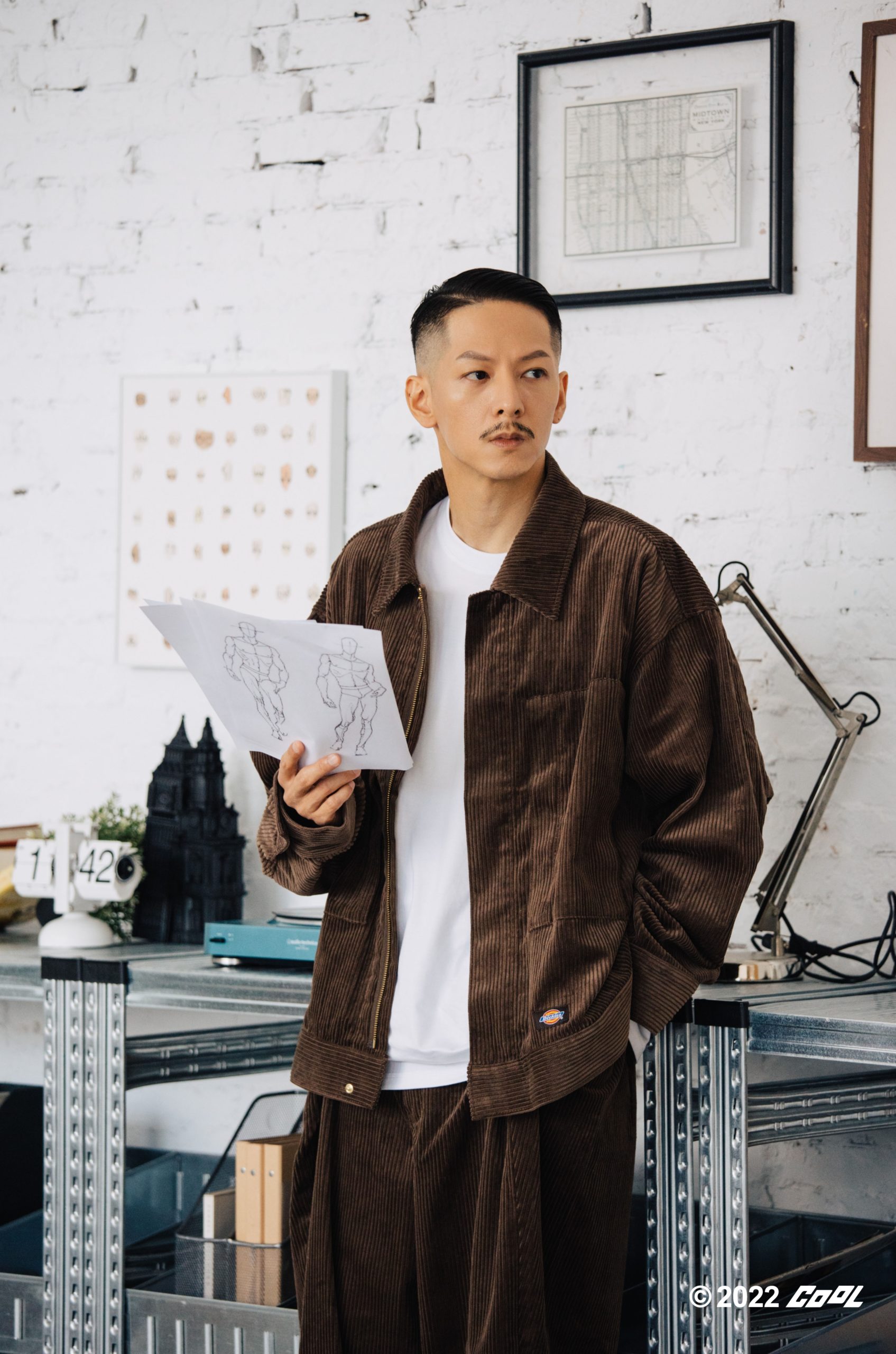 誰說經典不能再進化！讓服裝職人Scott帶你打破工裝的既定印象，Dickies搭上鮮豔配色帥到「腦死」！