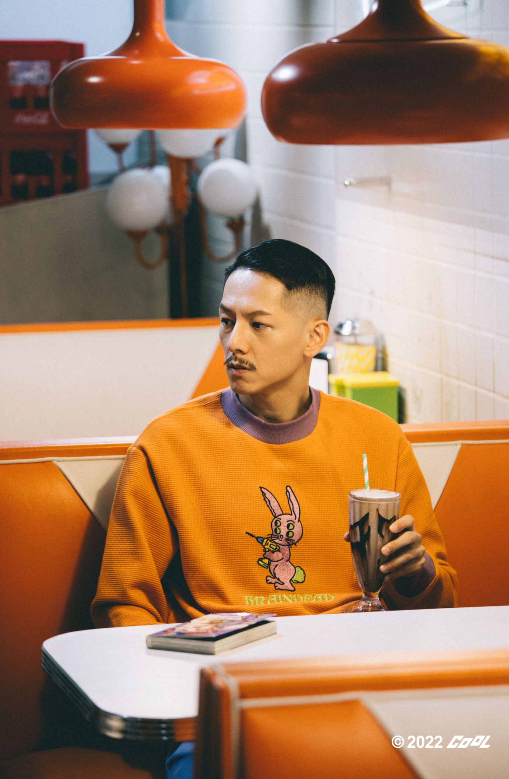 誰說經典不能再進化！讓服裝職人Scott帶你打破工裝的既定印象，Dickies搭上鮮豔配色帥到「腦死」！