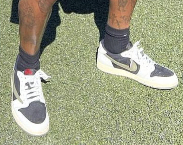 別具新意的「綠勾黑摩卡」！Travis Scott x Air Jordan 1 Low 