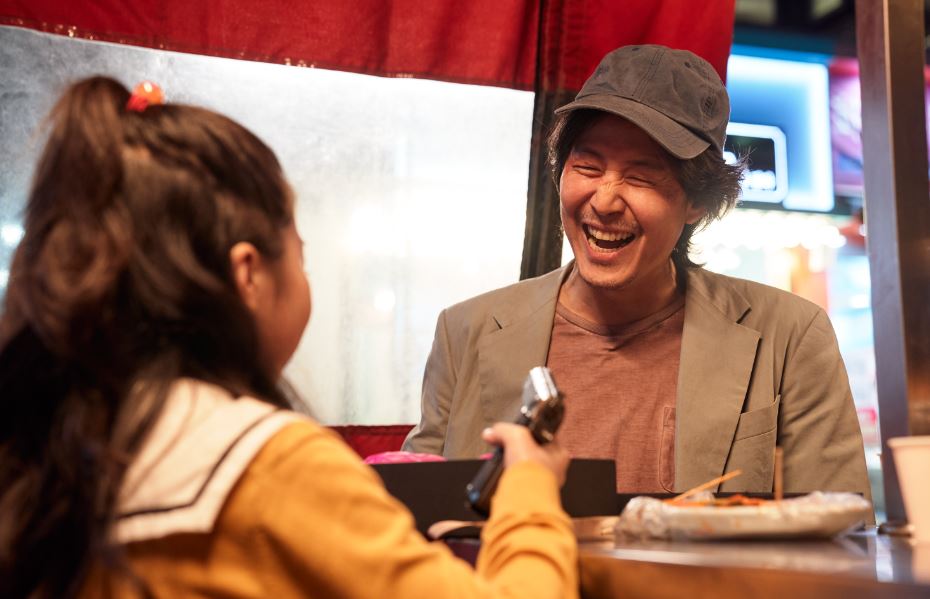 《魷魚遊戲》太狂啦！李政宰奪艾美獎視帝、黃東赫奪最佳導演　2 紀錄成亞洲第一