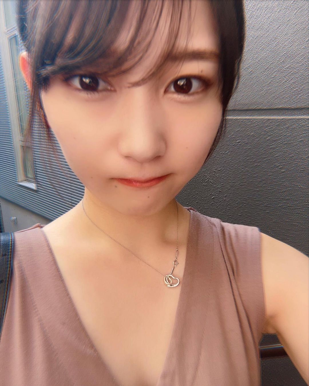 欅坂 46 成員畢業後第一位！ 23 歲志田愛佳宣布「下海陪酒」進駐銀座酒店