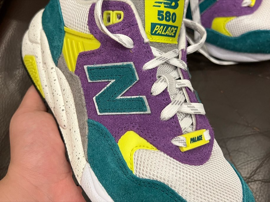 板系 DNA 與跑鞋的完美結合！Palace x New Balance MT580 全新聯乘鞋款率先曝光