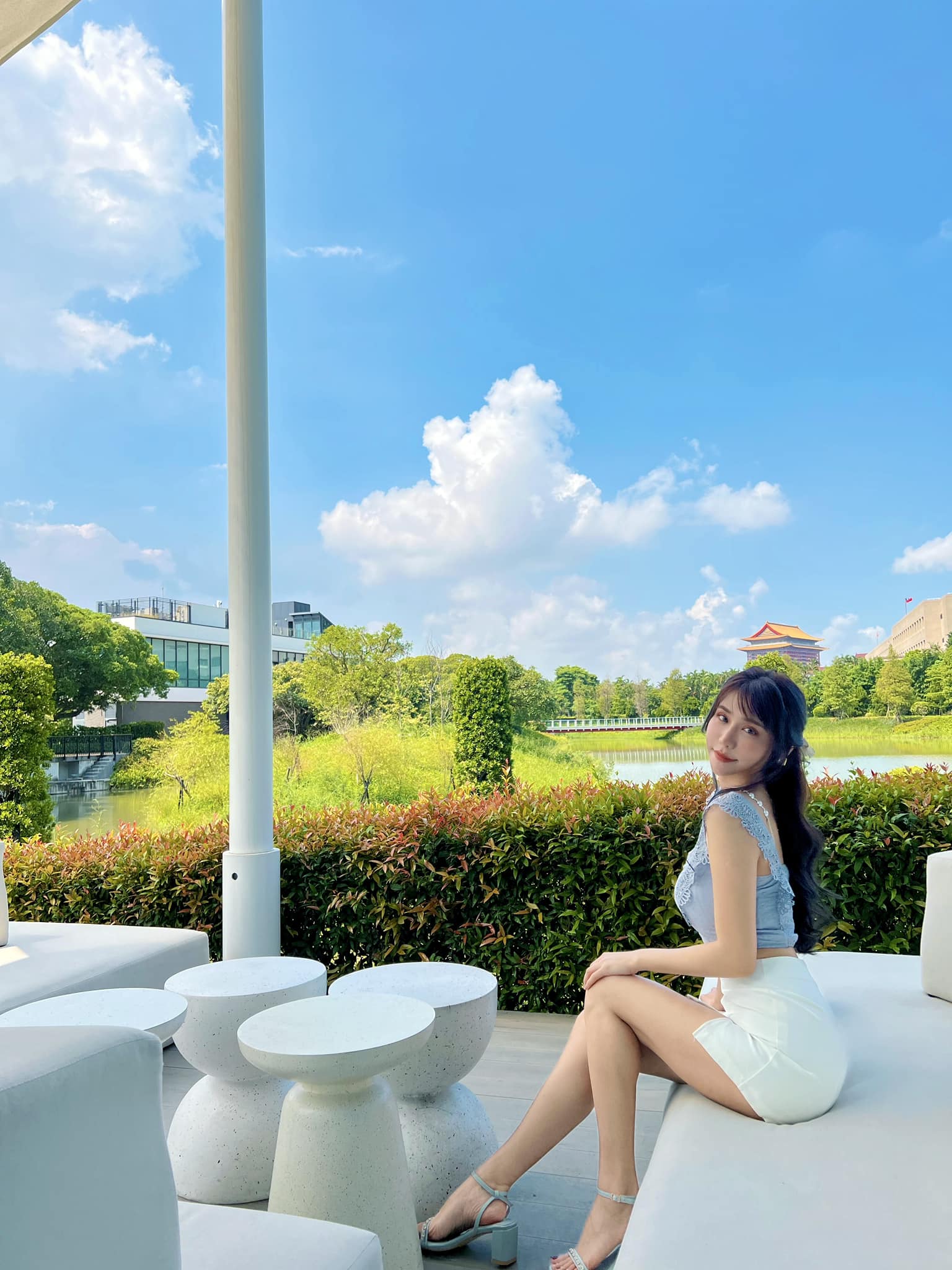 影／網美圈 7 成都有在賣？她公開潛規則反遭姊妹翻臉　下秒再補槍：反駁的就是