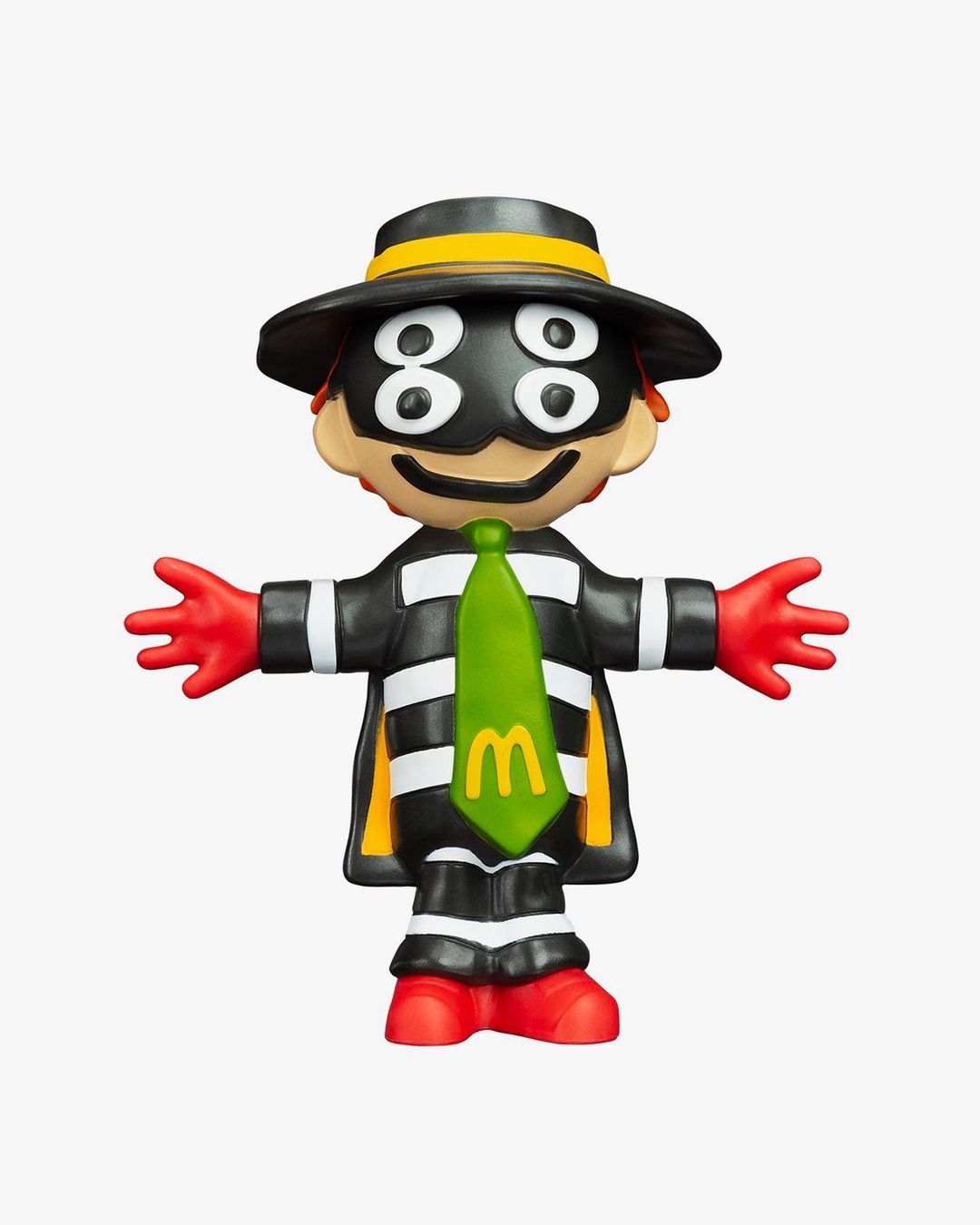 賣餐還是賣公仔？CPFM x McDonald's 全新聯乘計畫，新角色「Cactus Buddy」看了好想買機票！