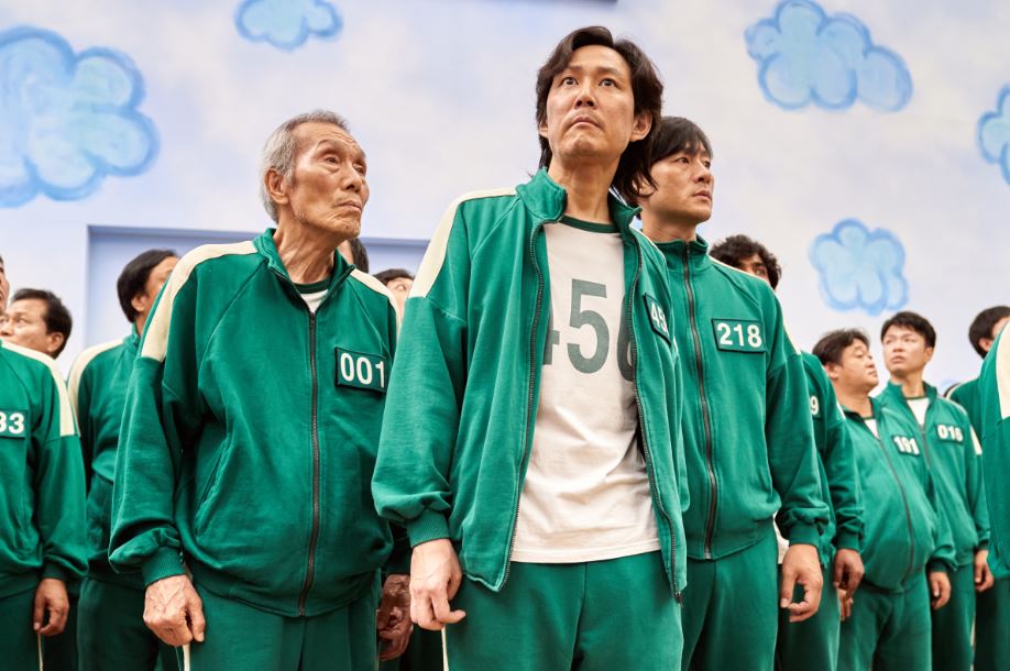 《魷魚遊戲》太狂啦！李政宰奪艾美獎視帝、黃東赫奪最佳導演　2 紀錄成亞洲第一