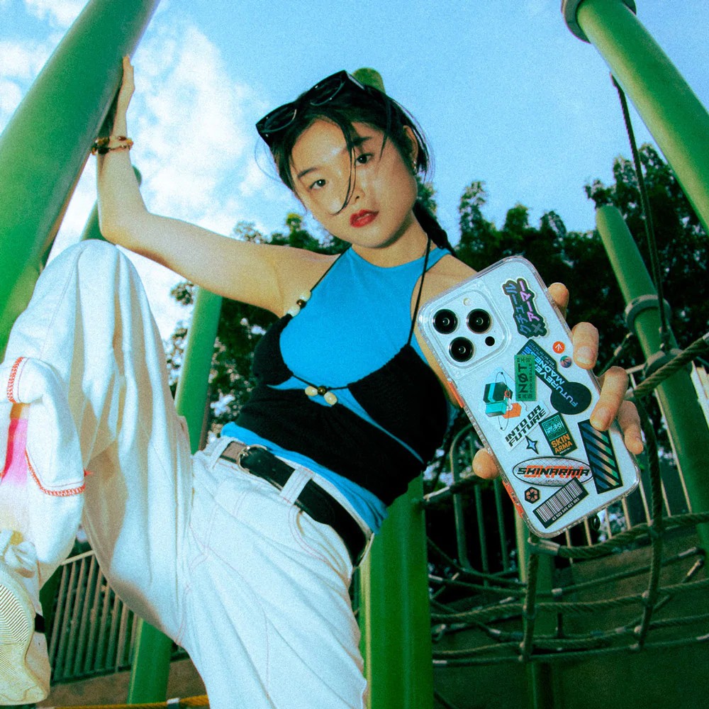 秀你的 iPhone 14！SKINARMA 日本東京透明日系潮流手機殼 尬上軍規等級 還有低調潮流 UNIQ 可以選！