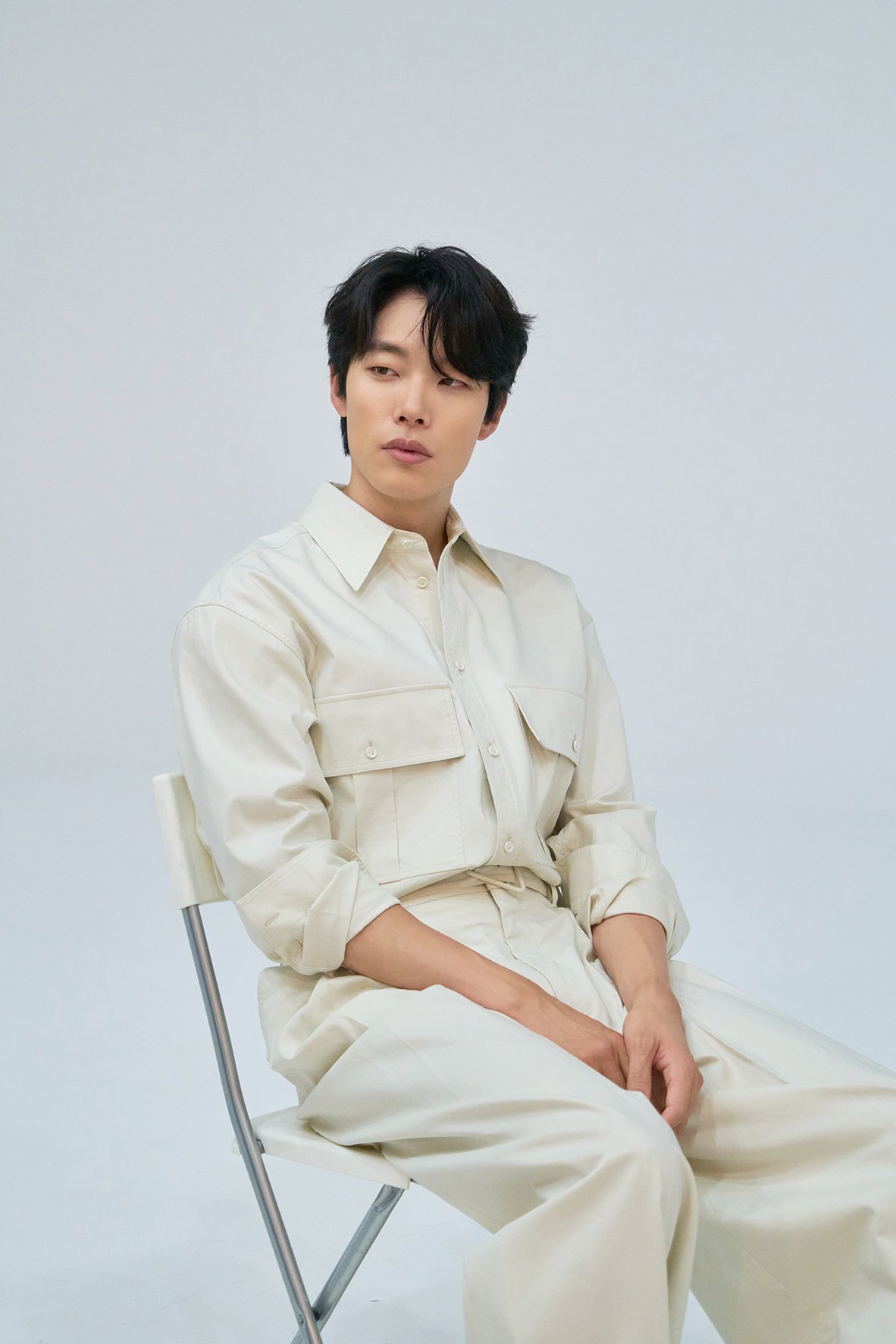 盤點 9 位韓星演員「出道前職業」！表藝珍曾是大韓航空空姐，「他」不僅背景超狂，更是身價破億的富二代！
