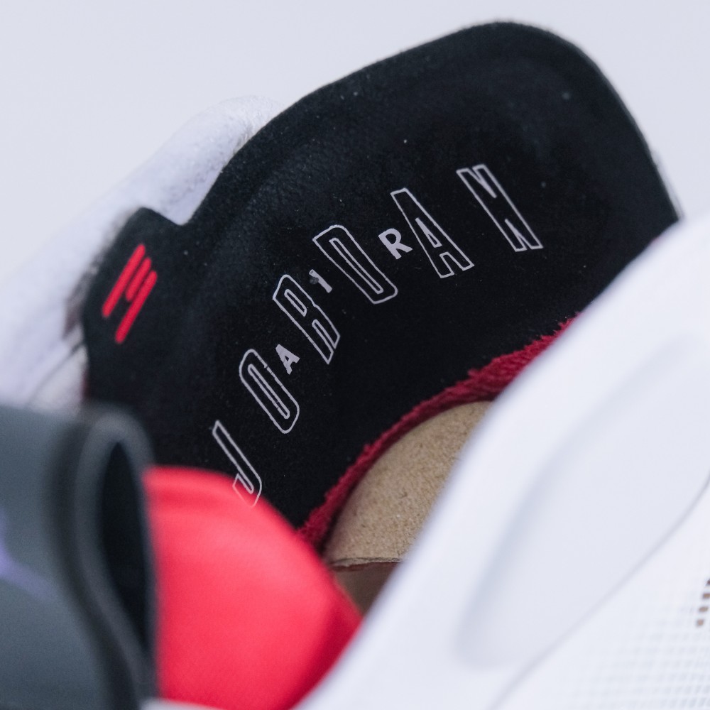 COOL 開箱｜科技性能全面凌駕超越！全新 Air Jordan XXXVII 實鞋一覽，七大設計重點告訴你！