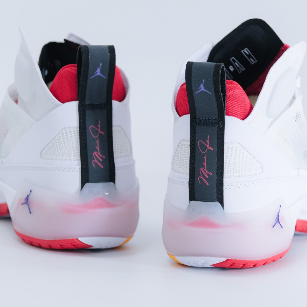 COOL 開箱｜科技性能全面凌駕超越！全新 Air Jordan XXXVII 實鞋一覽，七大設計重點告訴你！