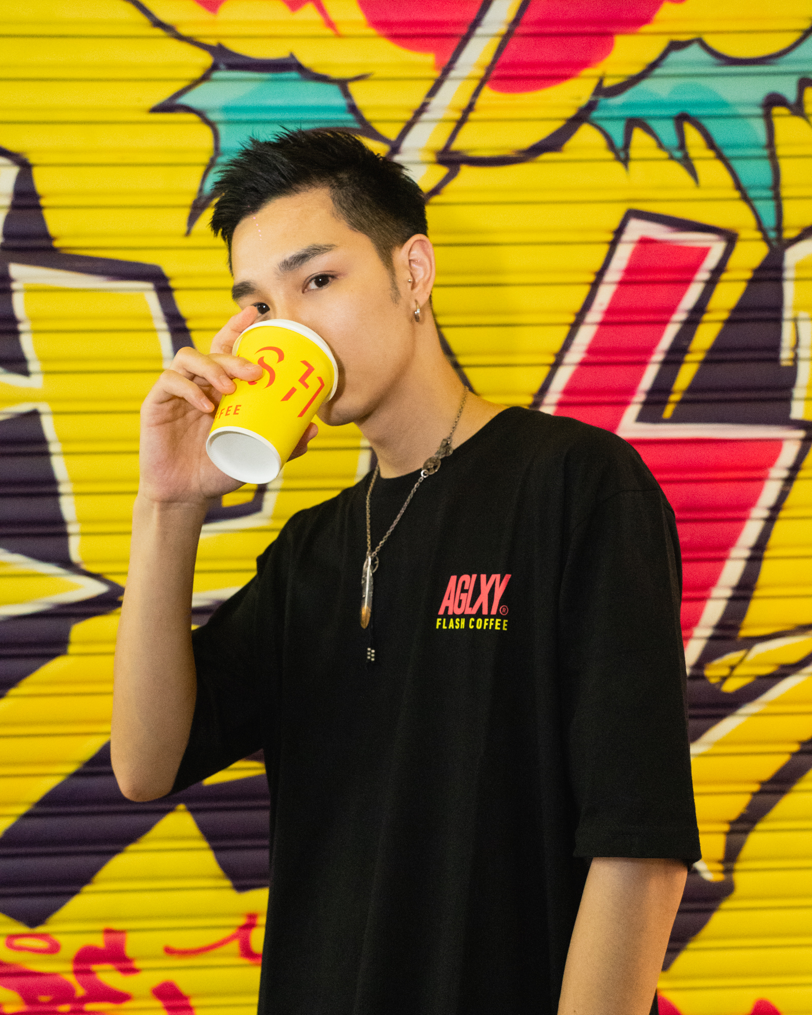 和FLASH COFFEE 、Ageless Galaxy一起踏入潮流宇宙！「Push’n Boundaries」打破想像界限讓咖啡不只喝還能穿！