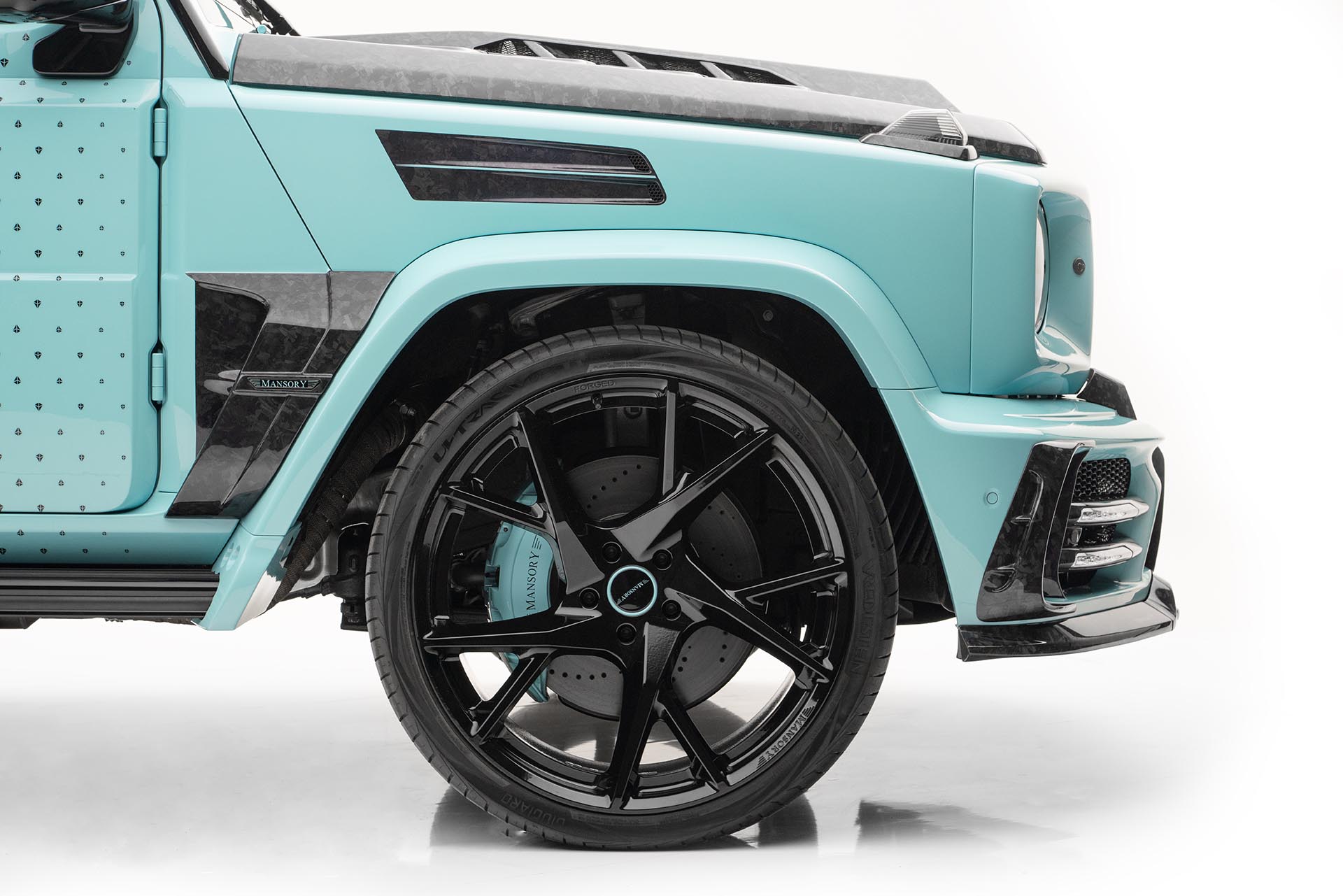 Mansory Algorithmic Fade-1