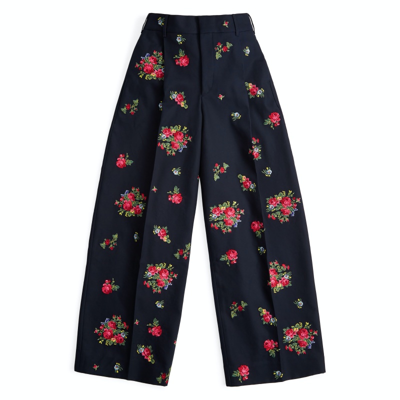 英國女王都讚聲的鬼才設計師！ Tommy Hilfiger X Richard Quinn 膠囊系列登台！