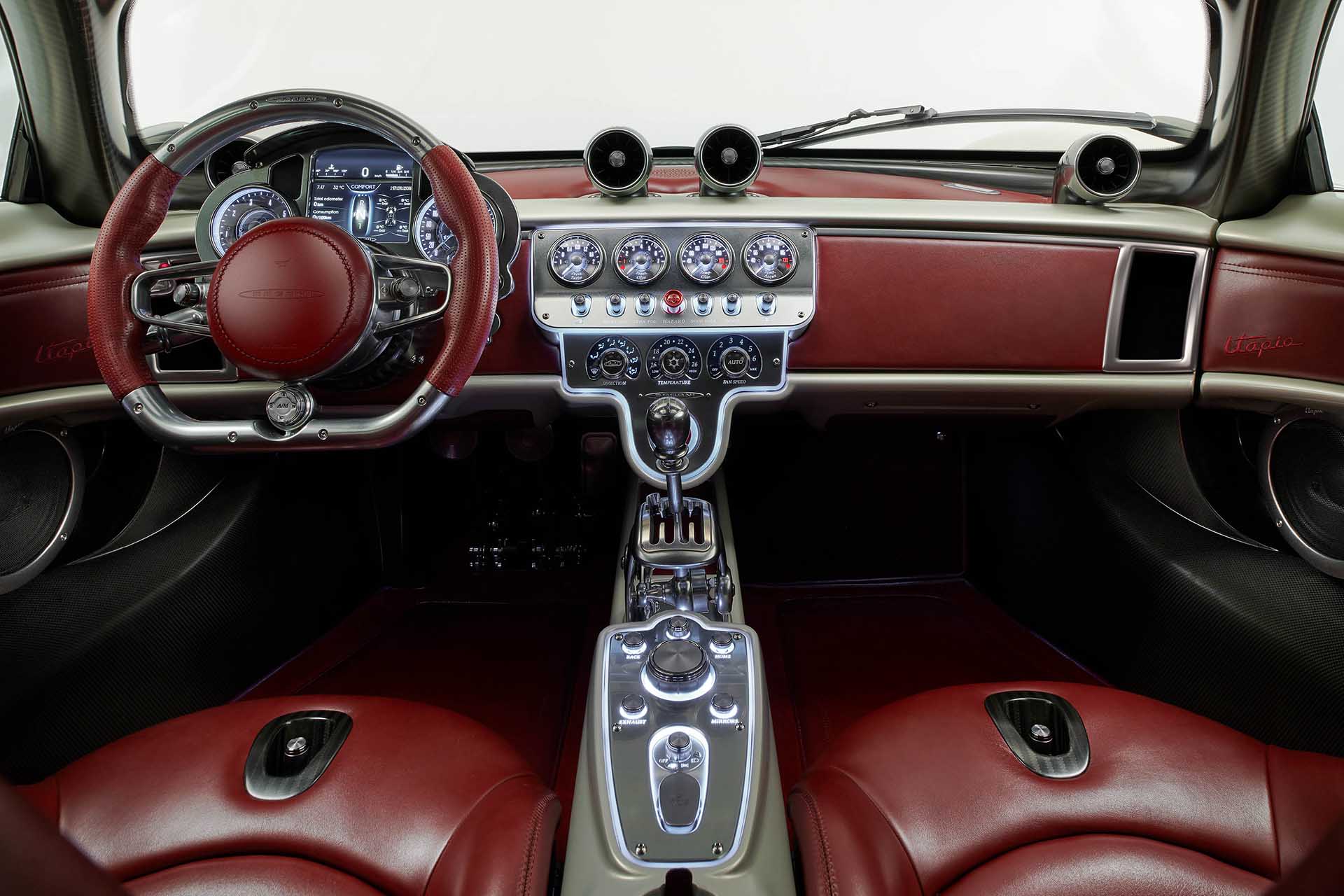 Pagani Utopia-3