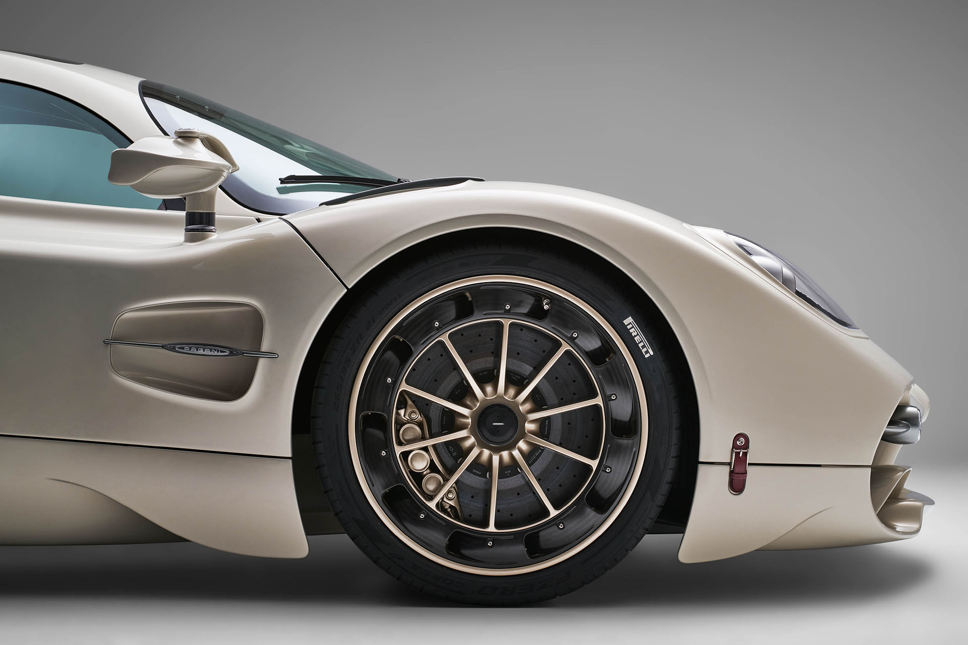 Pagani Utopia-2