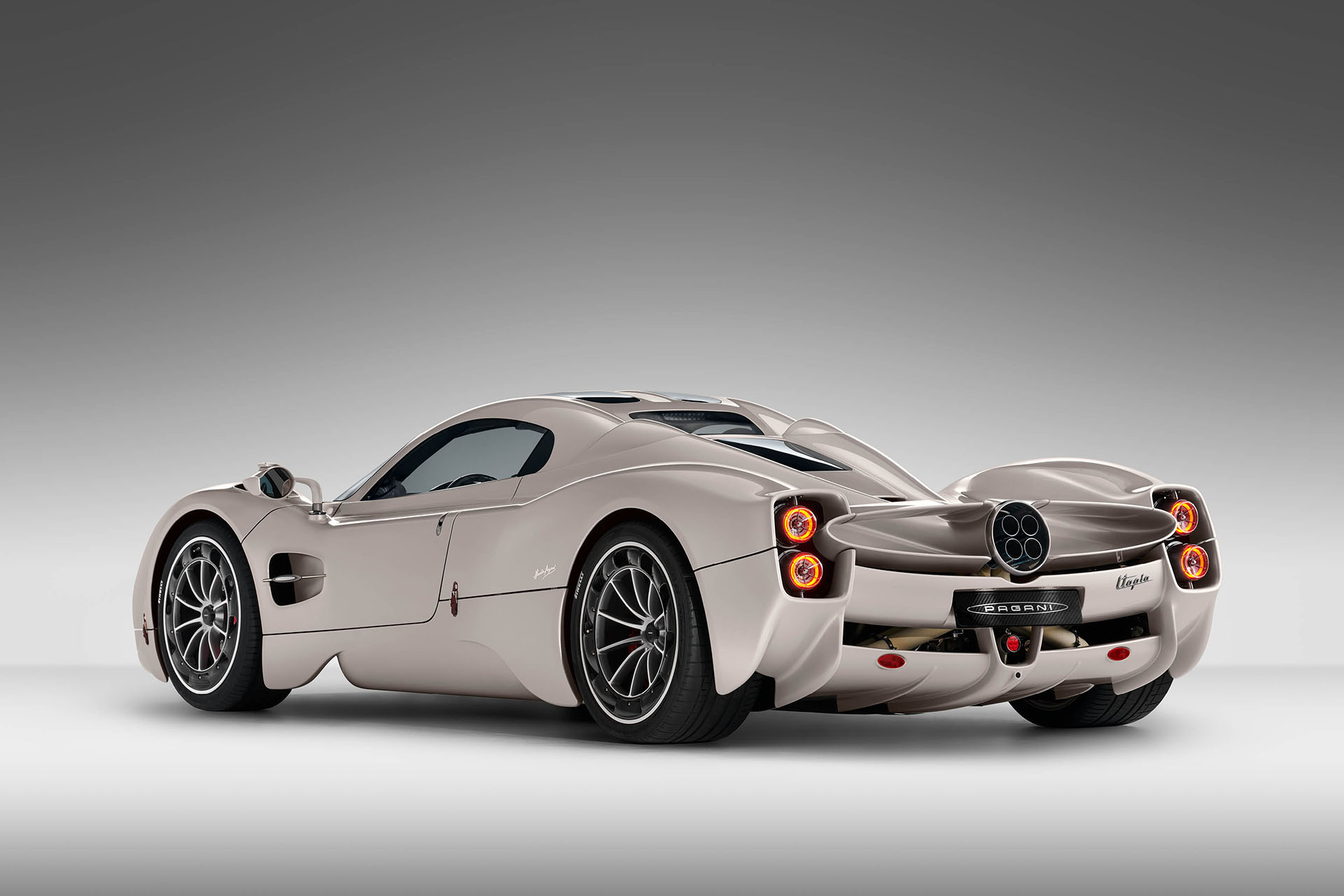Pagani Utopia-1