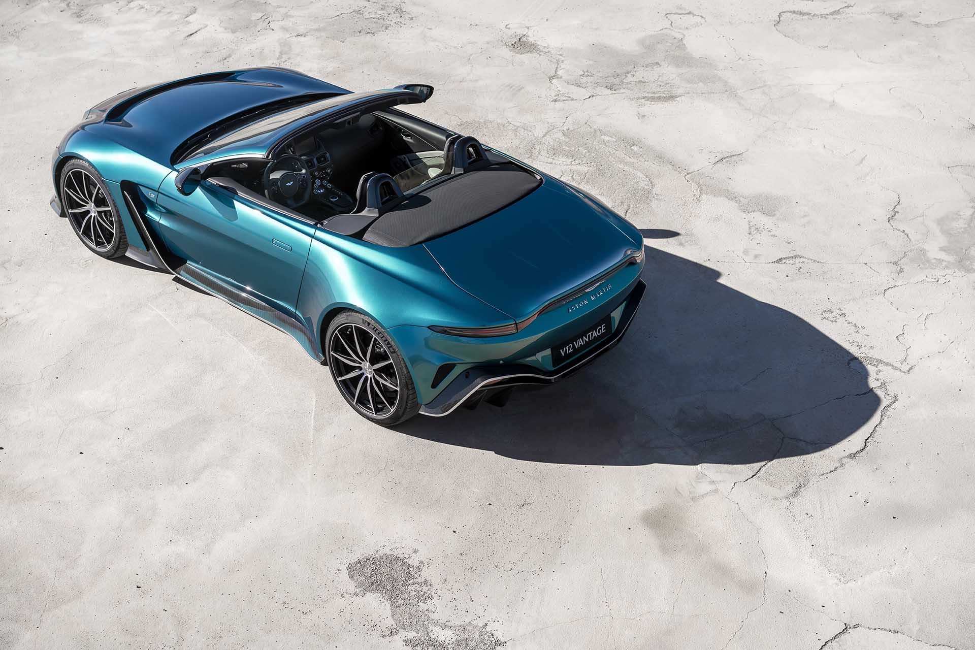 怎能錯過敞篷版？Aston Martin 推 V12 Vantage Roadster、全球限量 249 台！