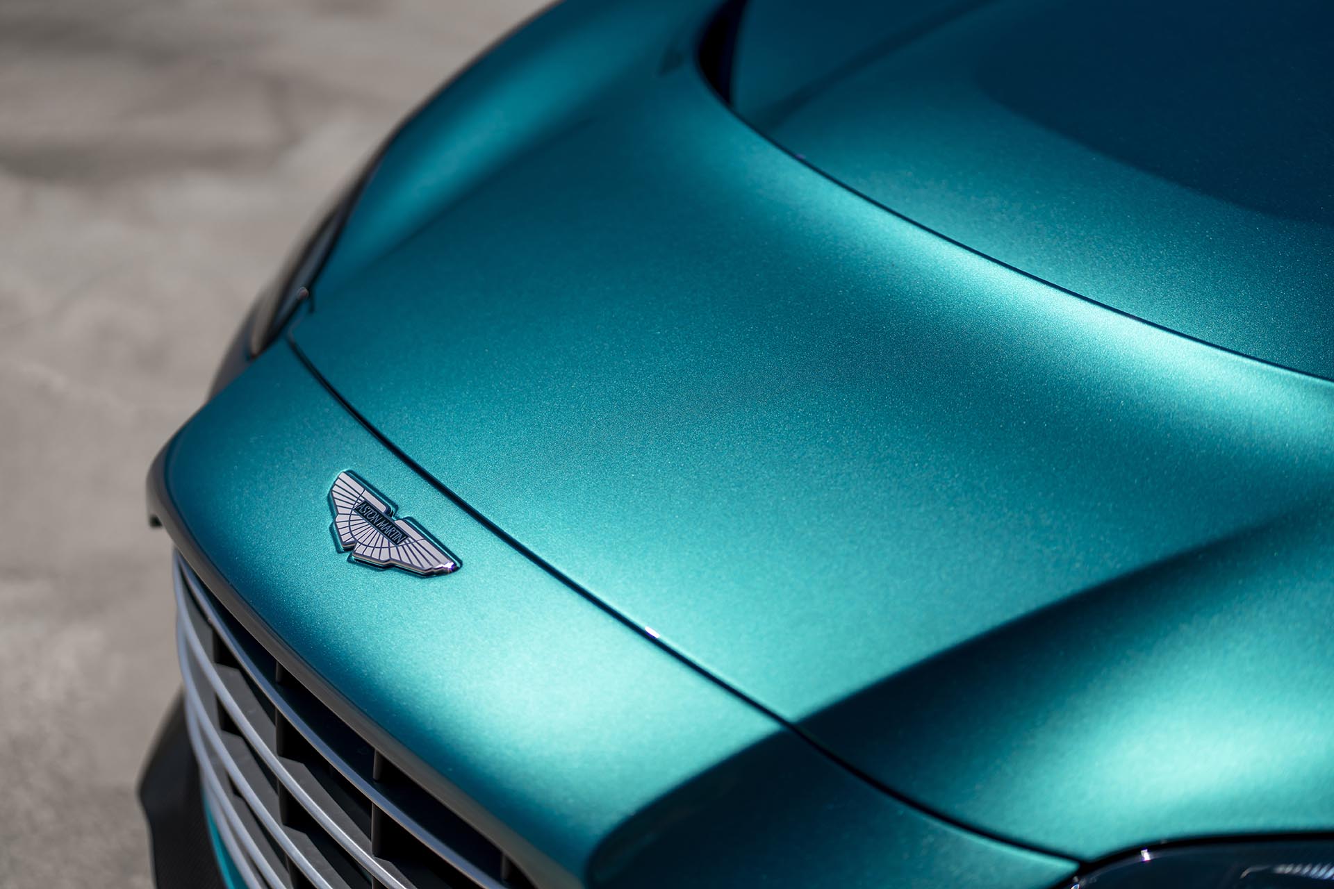 Aston Martin V12 Vantage Roadster-1